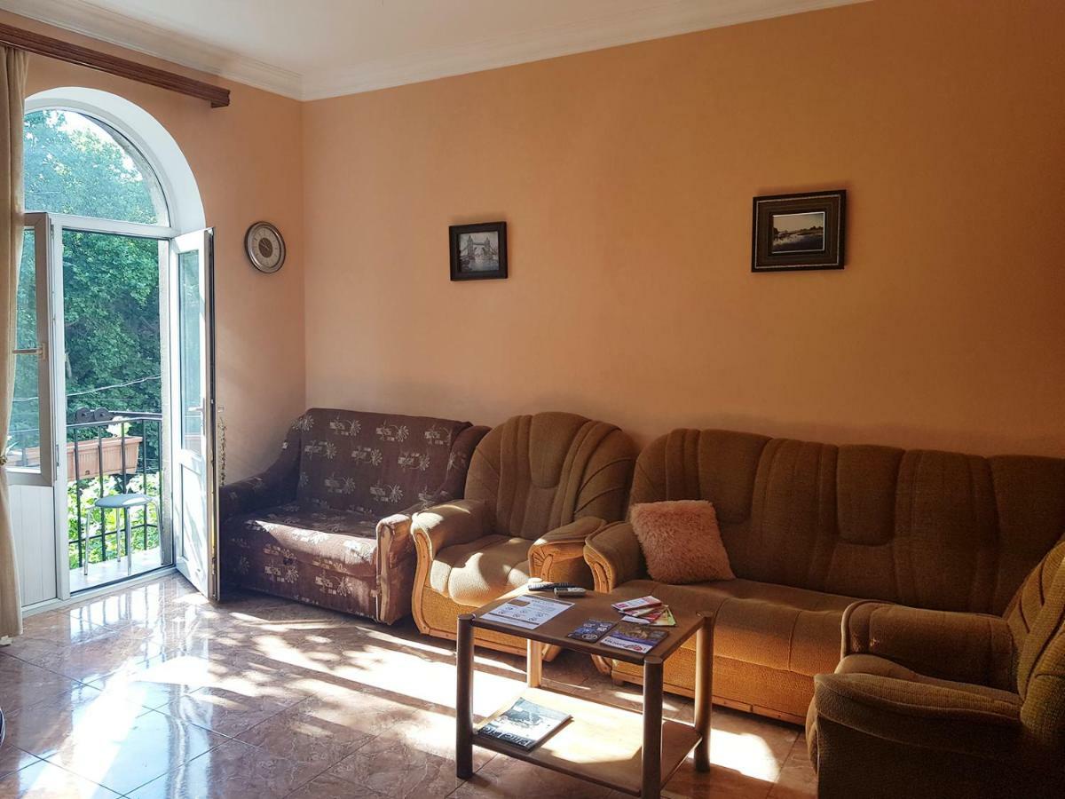 Agora Arcs Apartment Erivan Exterior foto