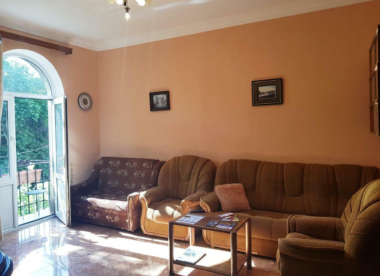 Agora Arcs Apartment Erivan Exterior foto